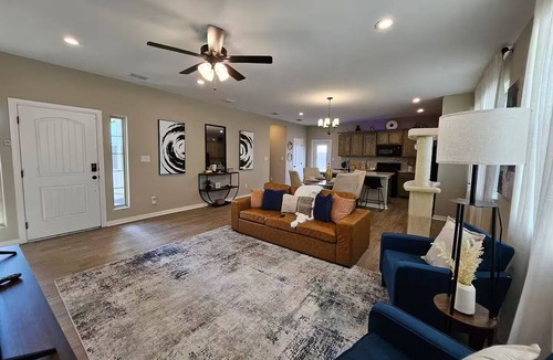 Edinburg House | A touch of Modern