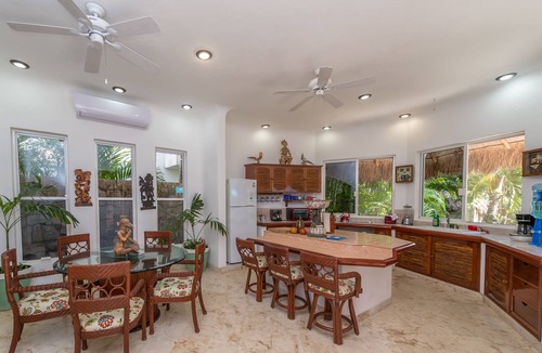 Akumal Villa | Abandon stress, all ye who enter here