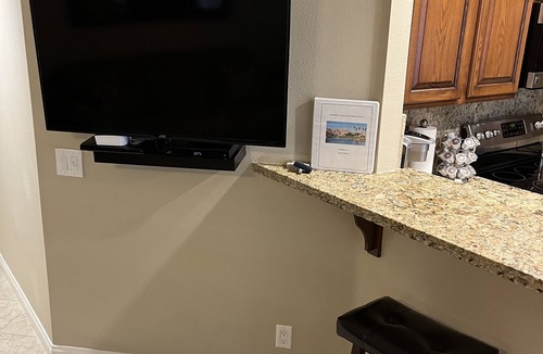 La Quinta Condo | Absolutely Pristine 2-2 Lower Unit with Stunning Views! 2027 BNP Paribas Close!