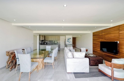 Diamante Apartment | ACAPULCO RESIDENCES WITH GOLF VIEWS