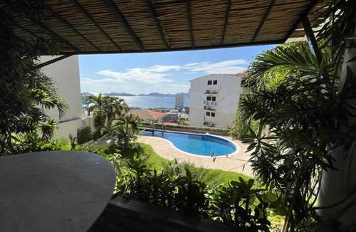 Nuevo Centrode Poblacion House | Acapulco Retreat for Big Families, Friends & Lifelong Memories