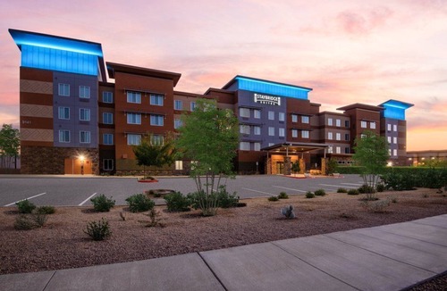 Scottsdale Apartment | Accessible King Studio w/Tub | Free Breakfast