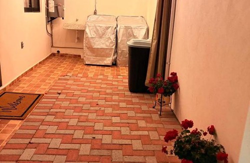 El Marques House | AdyHouse Ziré
