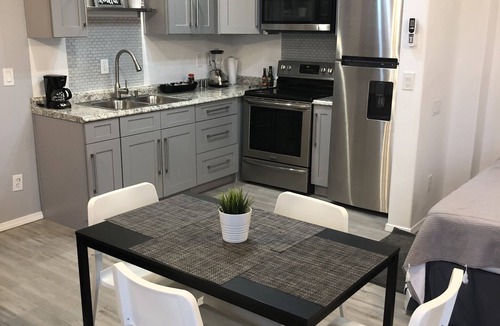 Centro Condo | AFFORDABLE Super modern 2 bedroom condos in downtown - Close to the Beach!