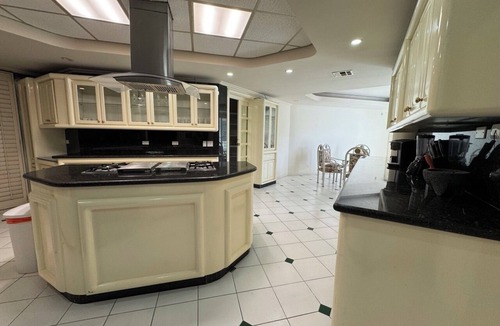 Tijuana House | Aguacaliente Grand Residence- Jacuzzi, Games & Fun