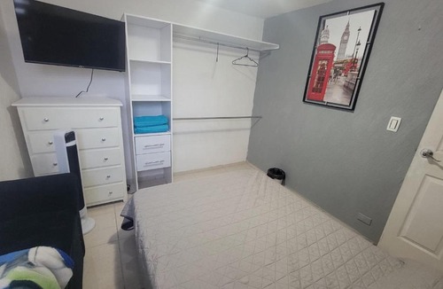 Zapopan House | Aguilas Room 1