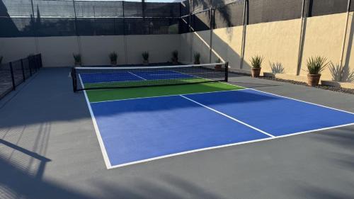 San Antonio Tlayacapan House | Ajijic Modern 1 Bed Home -Great location-Patio-Gym-Pickleball Court-Golf Cart