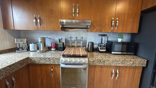 San Antonio Tlayacapan House | Ajijic Modern 1 King Bedroom Unit-Best Summer Rates -Bikes-Gym-Pickleball Court