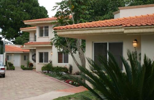 Granja Hotel | Alcazar Suites