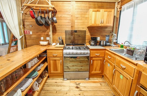 La Veleta Cabin | Alicat Villas:Unique spacious wooden cabin with large balcony , pool, fast wifi