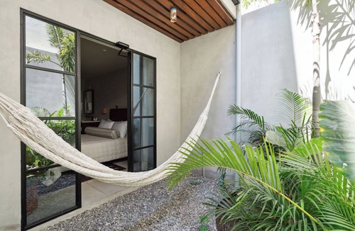 Punta de Mita Hotel | ALMA Surf Lodge Private Garden Queen