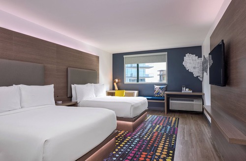 Entertainment District Hotel | Aloft by Marriott Scottsdale