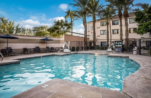 Chandler Apartment | Always a Great Idea To Unwind! Spacious 1BR Unit! Outdoor Pool, Pets are Allowed