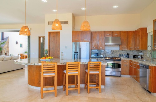 San Jose del Cabo Villa | Amazing 6 Bd Villa W/Gourmet Chef, Butler, Gym and Included Yacht Charter!
