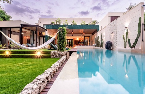 Playacar Fase II House | AMAZING 7 BEDROOM VILLA UP TO 21 GUESTS - 5 MIN FROM THE BEACH BY CAR