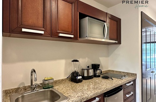 La Paz Apartment | Amazing Oceanview Suite with Beach Club Access & Golf Cart