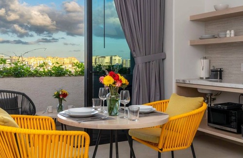 Centro Apartment | Amazing Studio - Terrace Overlooking the Marina