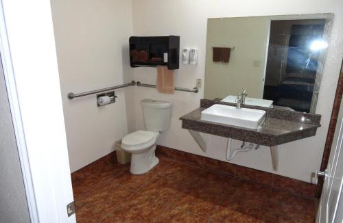 Brownsville Hotel | Americas Best Value Inn - Brownsville