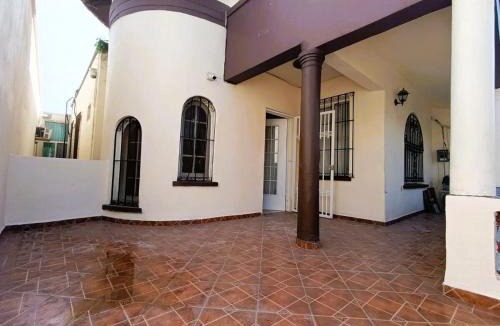 Monterrey House | Amplia Casa en Obispado 4 Recámaras, Terraza y 3 Cajones