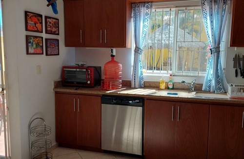 Zona Dorada House | Amplia Casa Para Renta Vacacional en Mazatlán a Solo 6 Minutos de la Playa