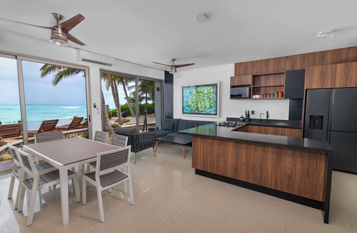 Puerto Morelos Hotel | Angelina 28 Beachfront and Family Apartments - Modern and Relaxing Long Stays (20 min from Cancun Airport)