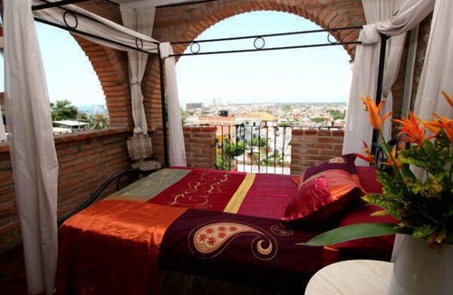 Lazaro Cardenas House | Angelsrest p/v a Big Hacienda Sleeps 26 in are short term rooms
