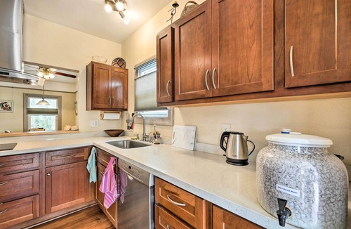 Garfield House | Annie’s Green Bungalow: 2 Mi to Downtown Phoenix!
