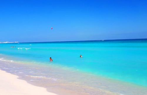 Alfredo V. Bonfil Apartment | Apartamento Frente a la Playa Cancun Mexico