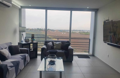 Tlajomulco de Zuniga Apartment | Apartment in Zona Sur, 5 minutes from Punto Sur and Galerias Sur!