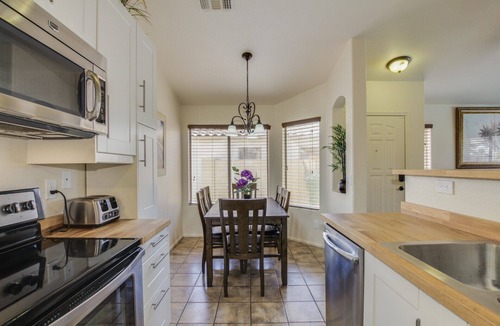 Canyon Trails House | APRIL FLASH SALE ! Private Pool Oasis, South Facing Corner Lot, Remodeled Home.