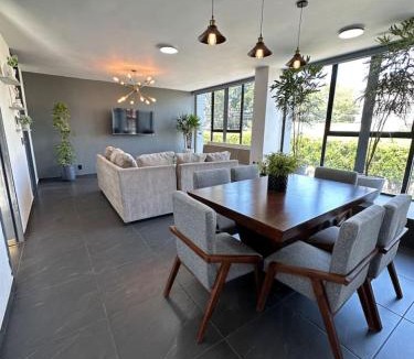 Zamora de Hidalgo Apartment | AR Suites 2 La Calzada