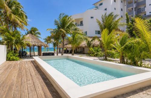 Joaquin Zetina Gasca Apartment | Arenika Beachfront Villa & Rooms