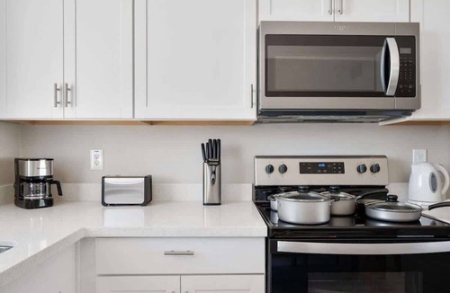 Glendale Apartment | Arizona Escape 2BR2B + Pool and Free parking
