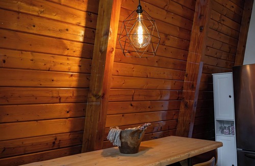Arrowbear Lake Cabin | Arrowbear Lake: Luxe Cabin: Large Deck & Fire Pit, Workspace & Loft