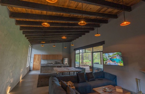 Atemajac de Brizuela House | Atemajac Getaway, Big House & Garden
