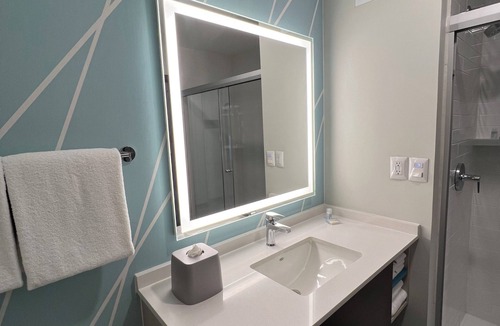 Zapopan Hotel | avid hotel Guadalajara Av Vallarta PTE by IHG