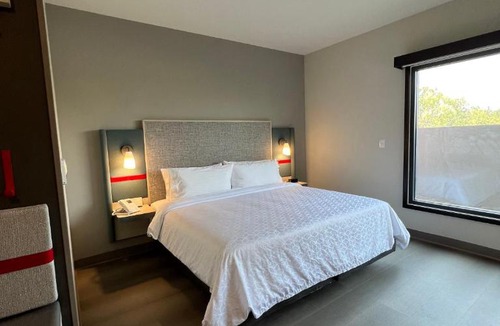 Zapopan Hotel | avid hotels - Guadalajara Av Vallarta Pte by IHG
