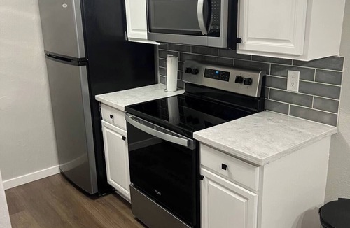 Scottsdale Estates Six Condo | Awesome 2 BD/2 BA 1st flr condo close to Old Town!