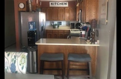 Foothills House | Awesome winter get away.move-in ready. Ample parking, Quiet.