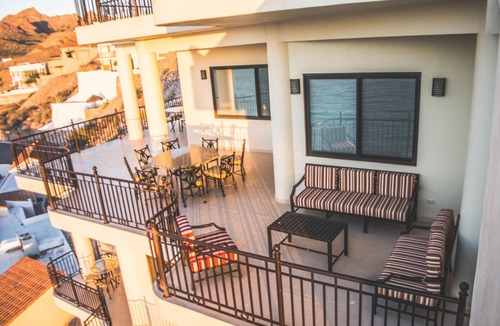 Bahia Kino Condo | B2. Oceanview + 2 Bedroom + Social area w/jacuzzi + Private Beach + 4 people