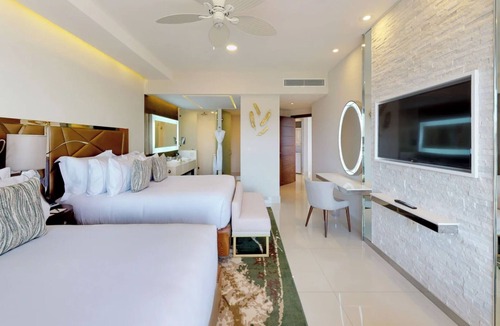 Palmilla Resort | Beautiful all inclusive Resort 3 bedrooms Ocean front Sleeps 8 Los Cabos