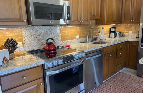 Marina Condo | Beach front 2 Bedroom 2 Bathroom luxury condo with amazing views.