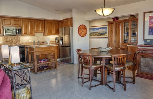 Marina Condo | Beach front 2 Bedroom 2 Bathroom luxury condo with amazing views.