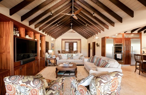 Mamora Bay Villa | Beach Front, 4 bedroom, Luxury Villa with Pool. Close to English Harbour.