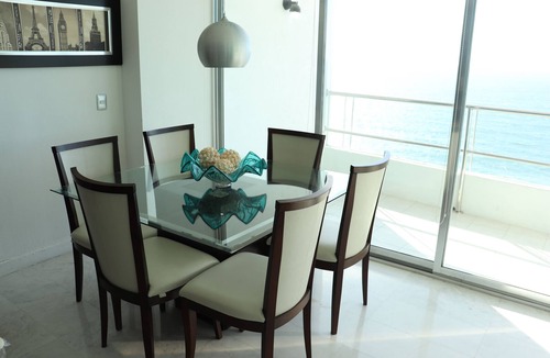 Marina Mazatlan House | Beach-Front Apartment