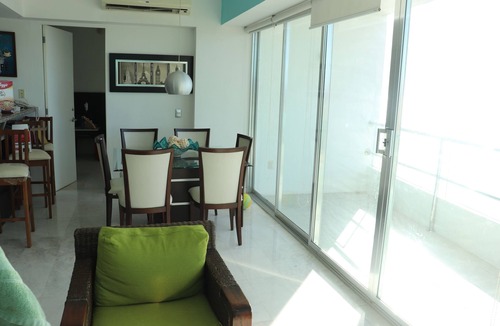Marina Mazatlan House | Beach-Front Apartment