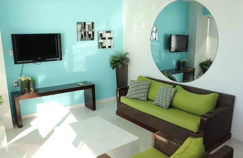 Marina Mazatlan House | Beach-Front Apartment