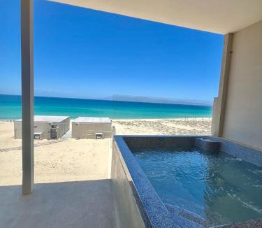 La Paz Apartment | Beachfront Luxury Condo Private Jacuzzi Ocean Views