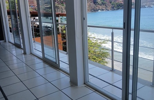 Playa la Madera House | Beachfront Oasis Bungalow @Aqua in La Madera Beach.