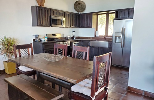 Primo Tapia House | BeachPleaseBaja - Ocean View Hacienda with Infinity Jacuzzi!